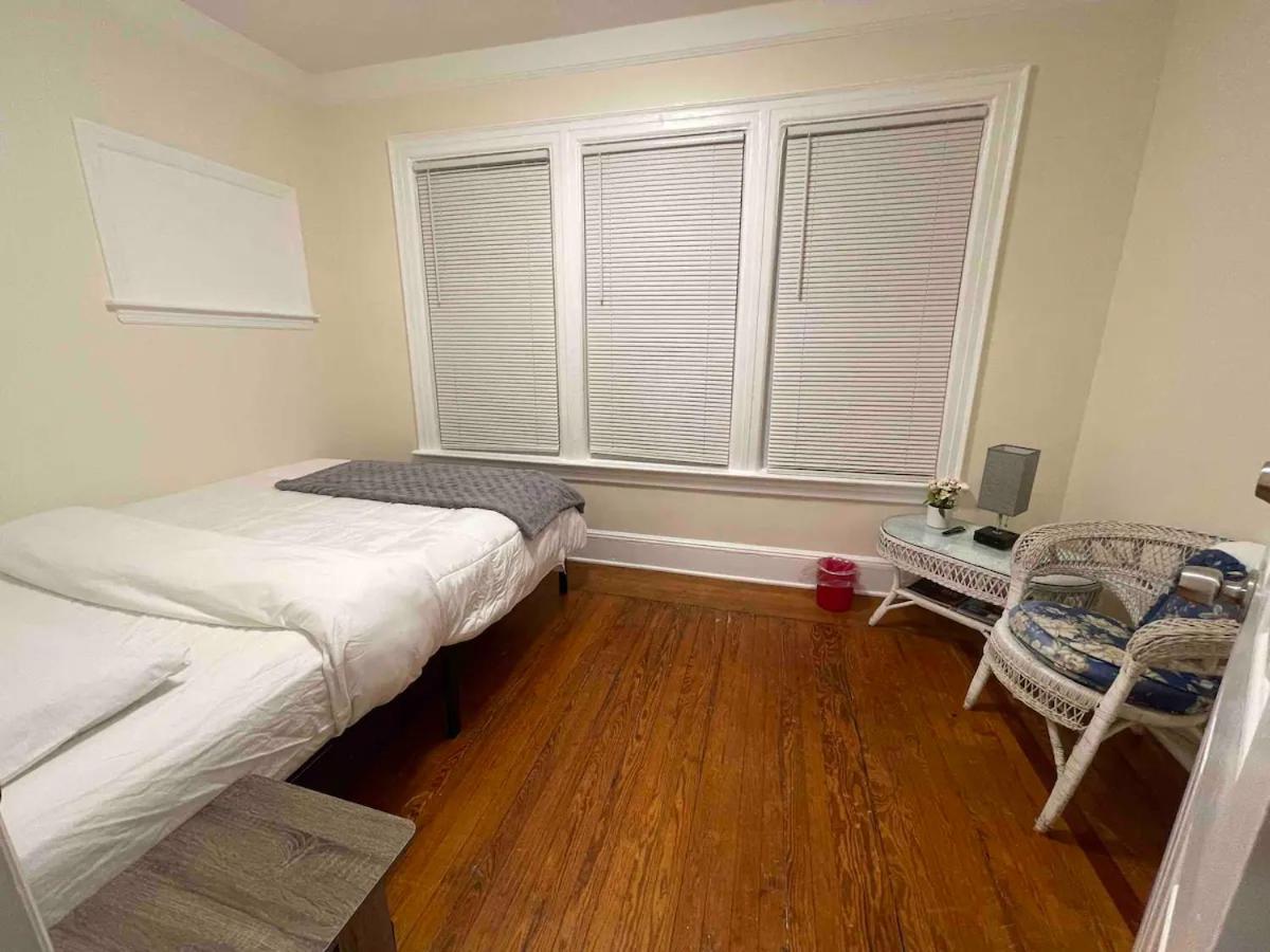 Appartamento Entire Beautiful 2br L. Convenient Location In The Heart Of Queens!